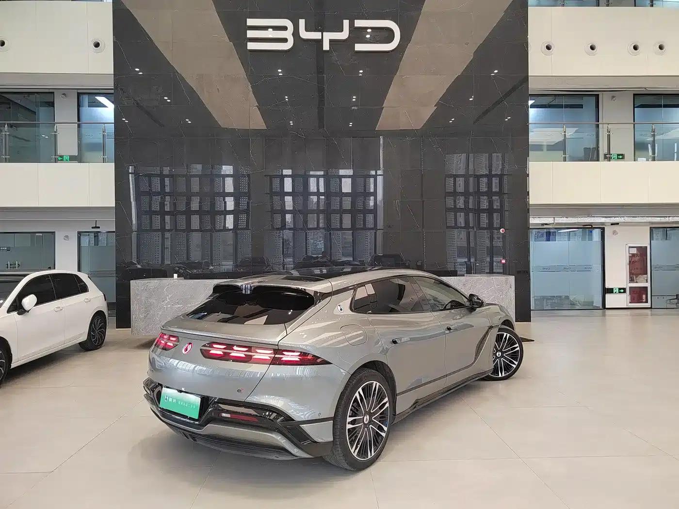 Denza Z9 GT 2024 1100 AWD Ultra Edition — миниатюра 17