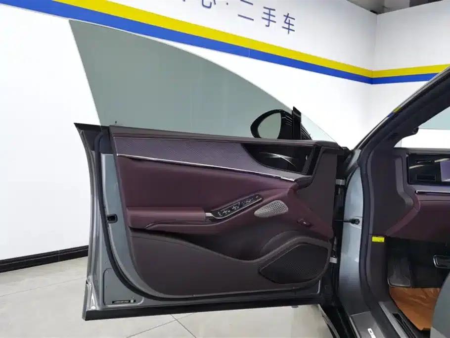 Denza Z9 GT 2024 1100 AWD Max Edition — миниатюра 7