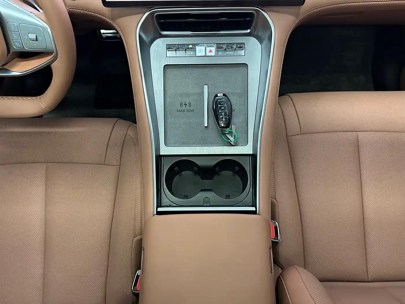 Denza N8L 2025 Premium Edition — миниатюра 15
