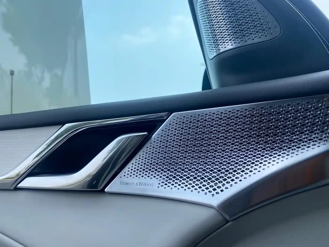 Volvo EM90 2025 Ultra 6-seater — миниатюра 21