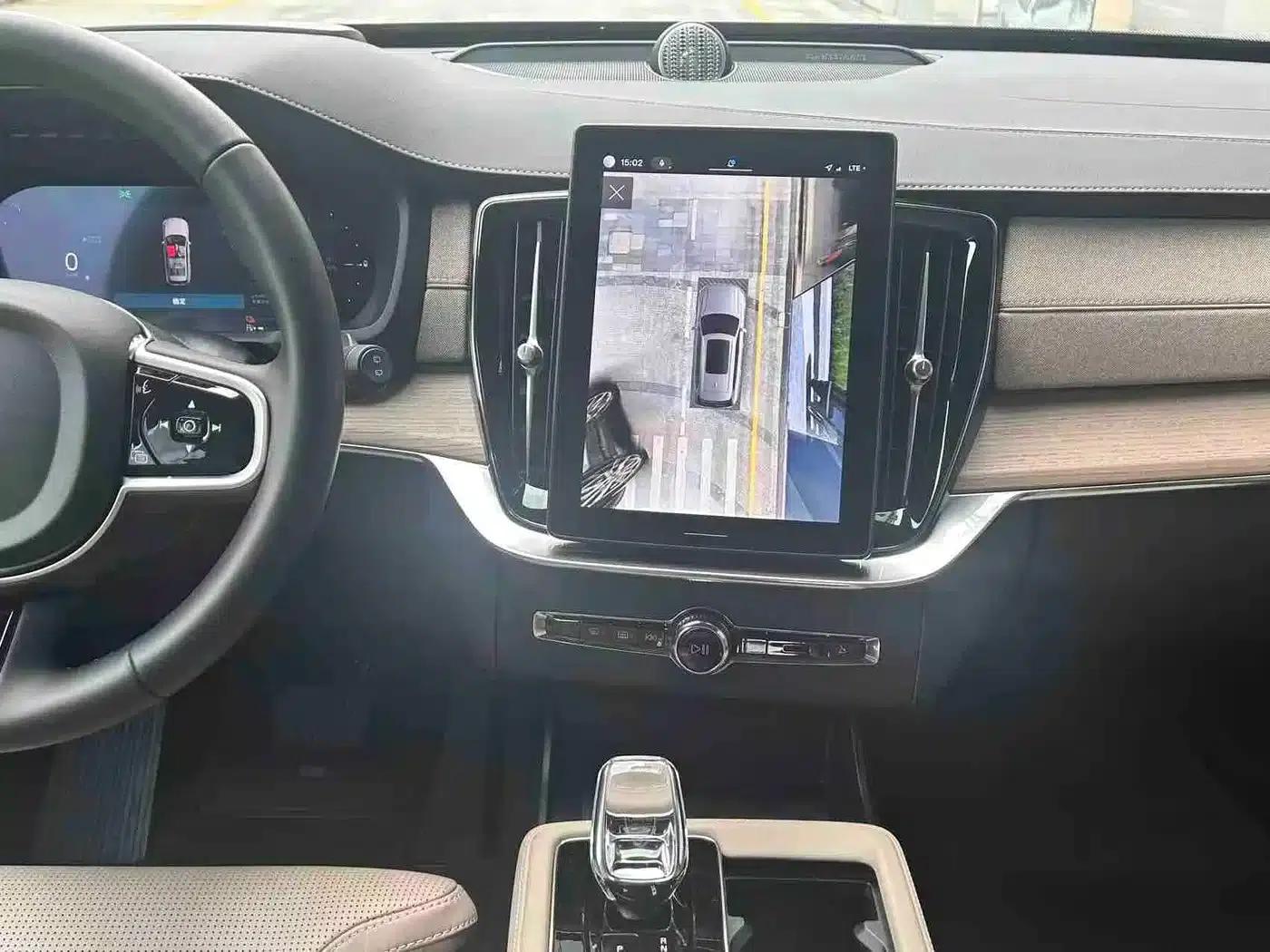 2026 Volvo XC90 Plug-in Hybrid T8 Inscription Luxury Edition (7-seater) — миниатюра 3