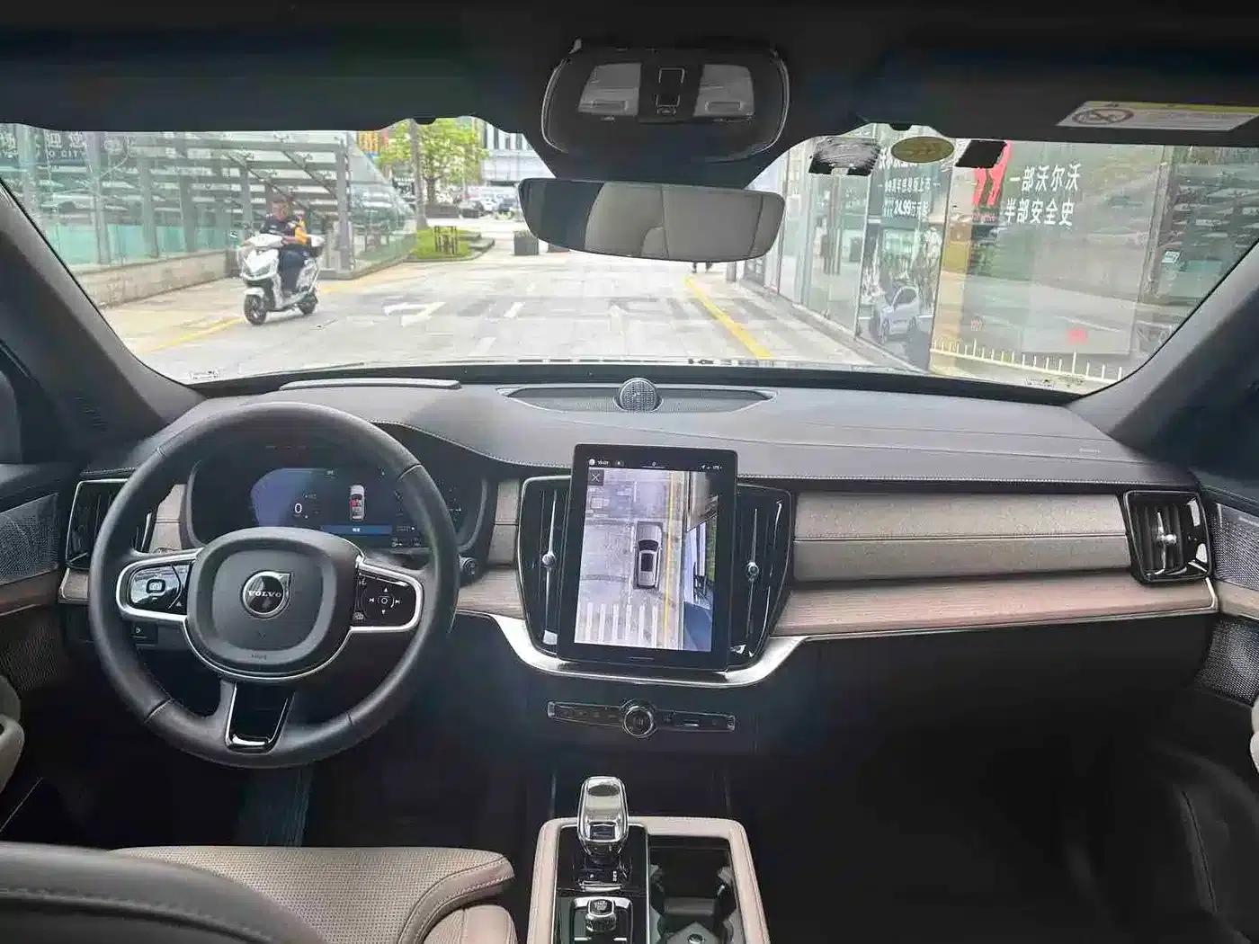 2026 Volvo XC90 Plug-in Hybrid T8 Inscription Luxury Edition (7-seater) — миниатюра 6
