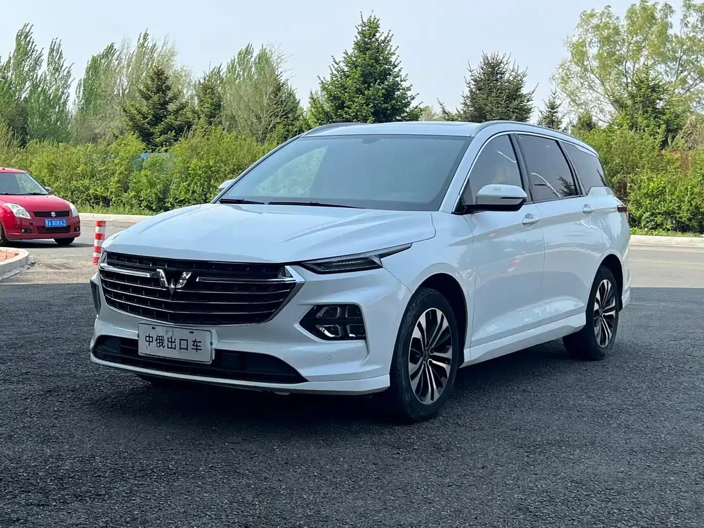 Wuling Capgemini 2020 1.5T CVT Flagship Edition — миниатюра 1