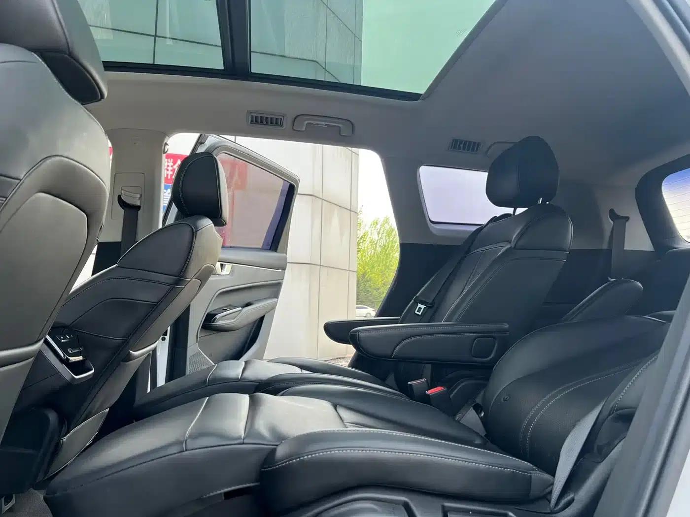Wuling Capgemini 2020 1.5T CVT Flagship Edition — миниатюра 20