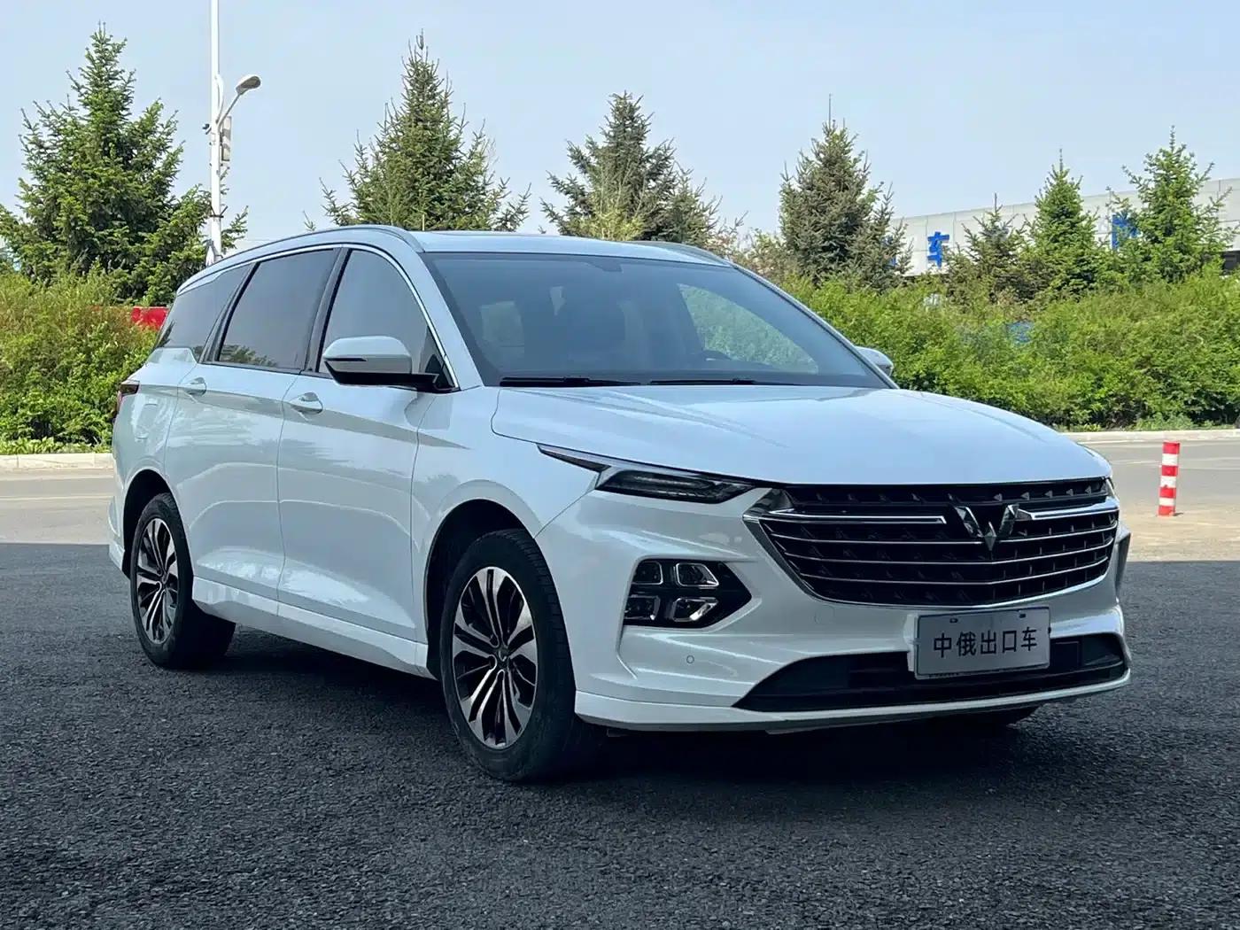 Wuling Capgemini 2020 1.5T CVT Flagship Edition — миниатюра 3