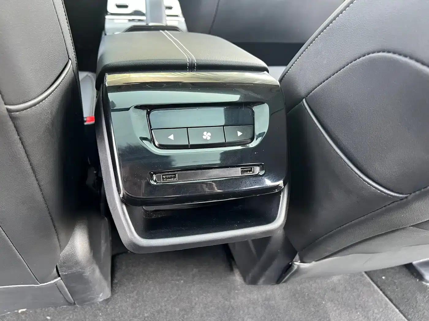 Wuling Capgemini 2020 1.5T CVT Flagship Edition — миниатюра 22