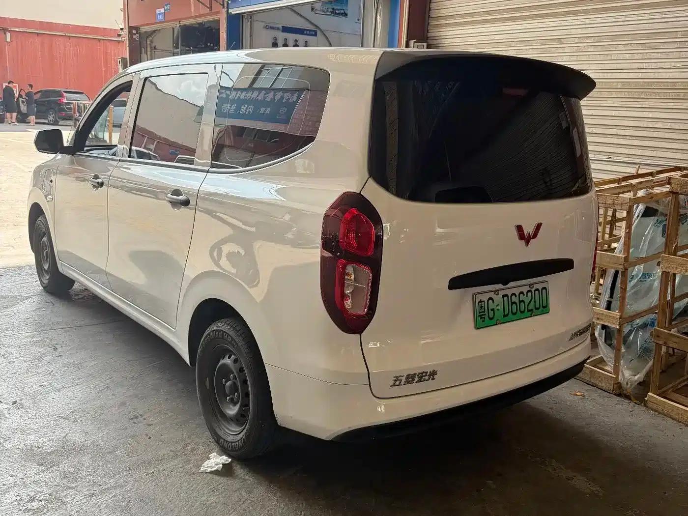 Wuling Hongguang New Energy 2024 Pure Electric Version 300KM Standard Edition — миниатюра 4