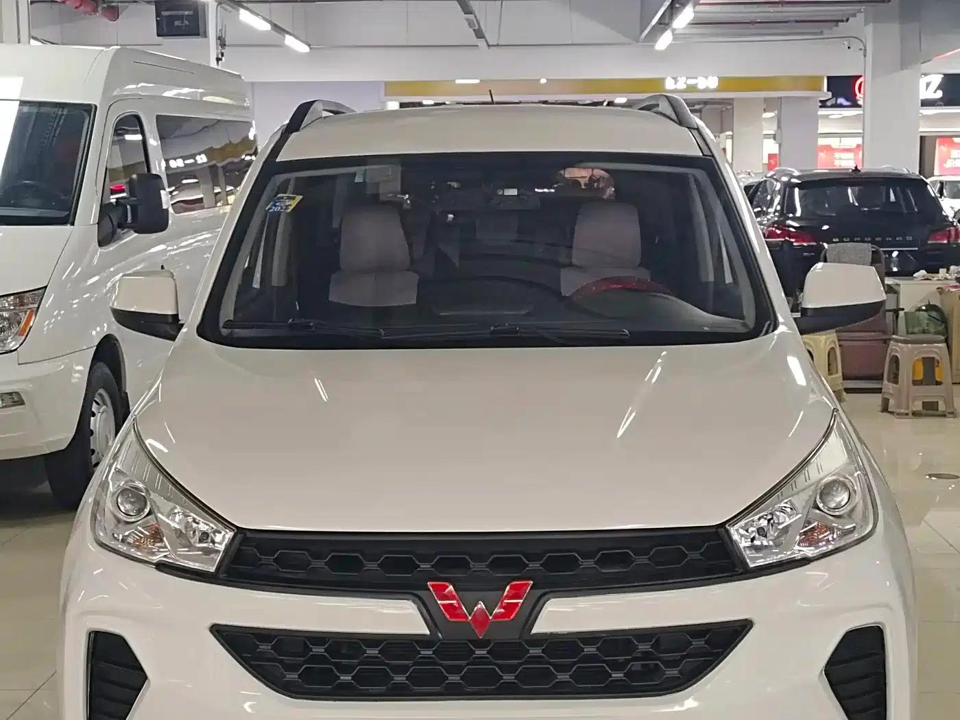 Wuling Hongguang S3 2018 1.5L Manual Standard Model (National V Emission Standard) — миниатюра 1