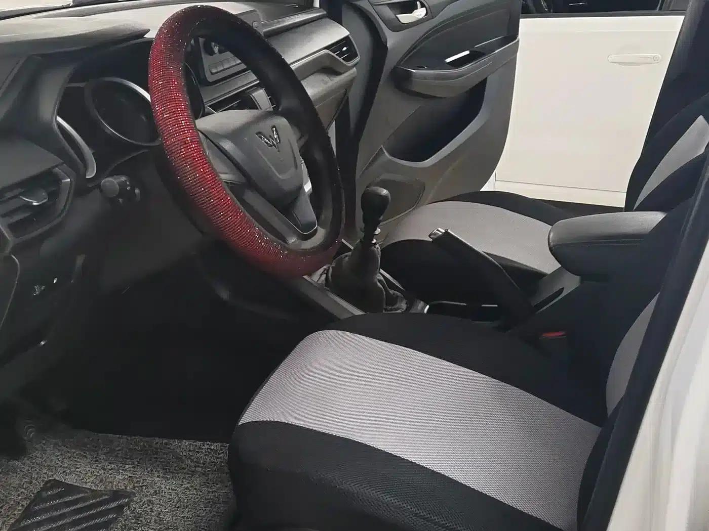 Wuling Hongguang S3 2018 1.5L Manual Standard Model (National V Emission Standard) — миниатюра 5