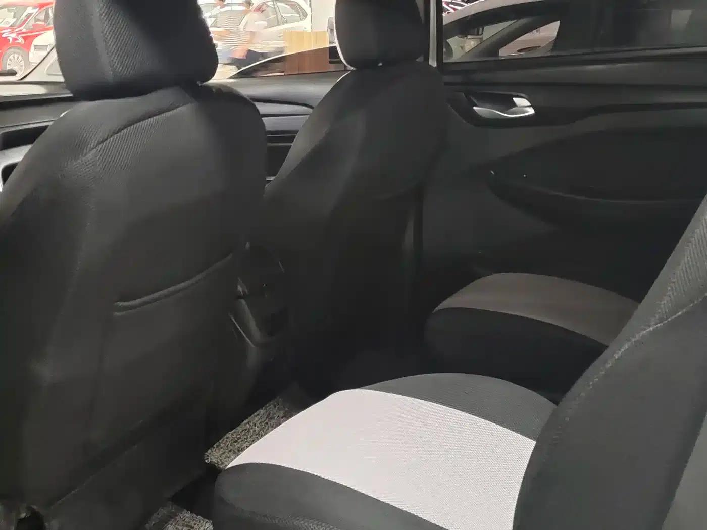 Wuling Hongguang S3 2018 1.5L Manual Standard Model (National V Emission Standard) — миниатюра 7