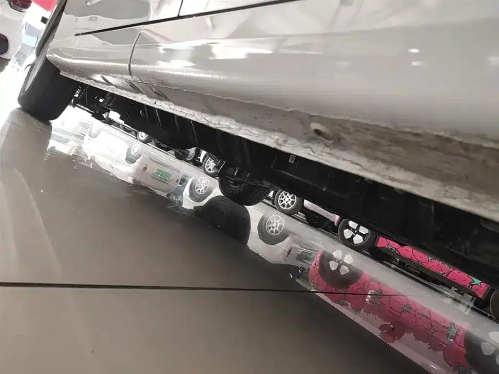 Wuling Yangguang 2025 400km/h Bus Comfort Edition — миниатюра 21