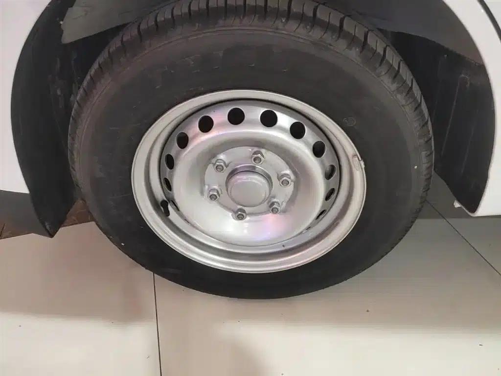 Wuling Yangguang 2025 400km/h Bus Comfort Edition — миниатюра 23