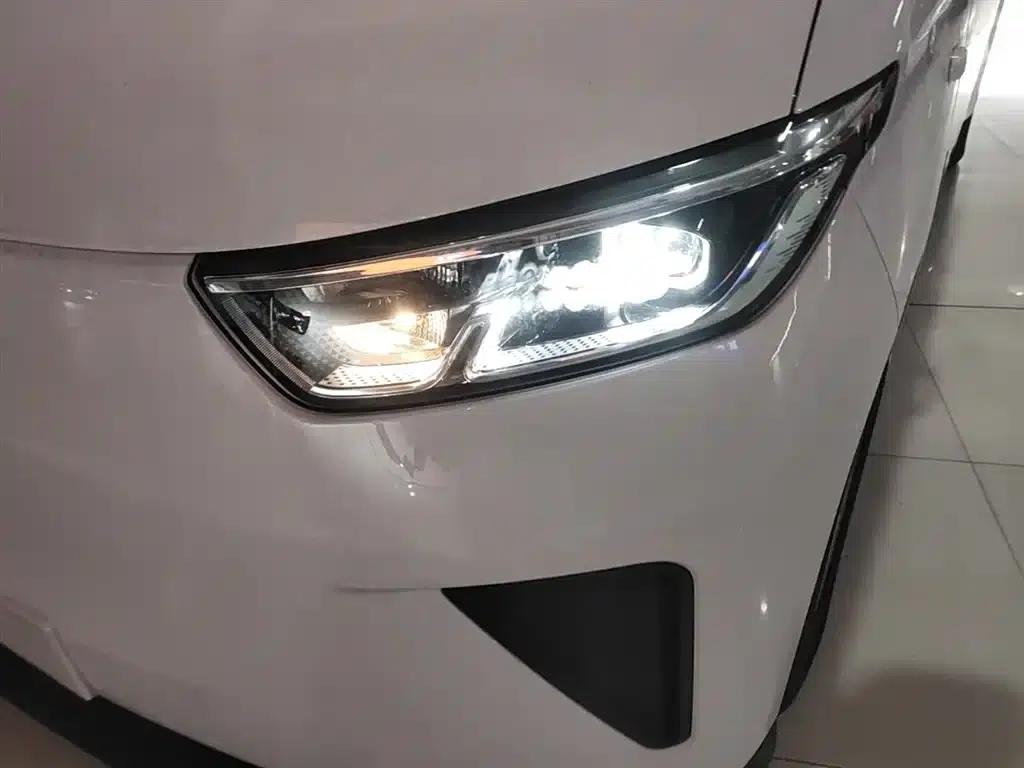 Wuling Yangguang 2025 400km/h Bus Comfort Edition — миниатюра 24