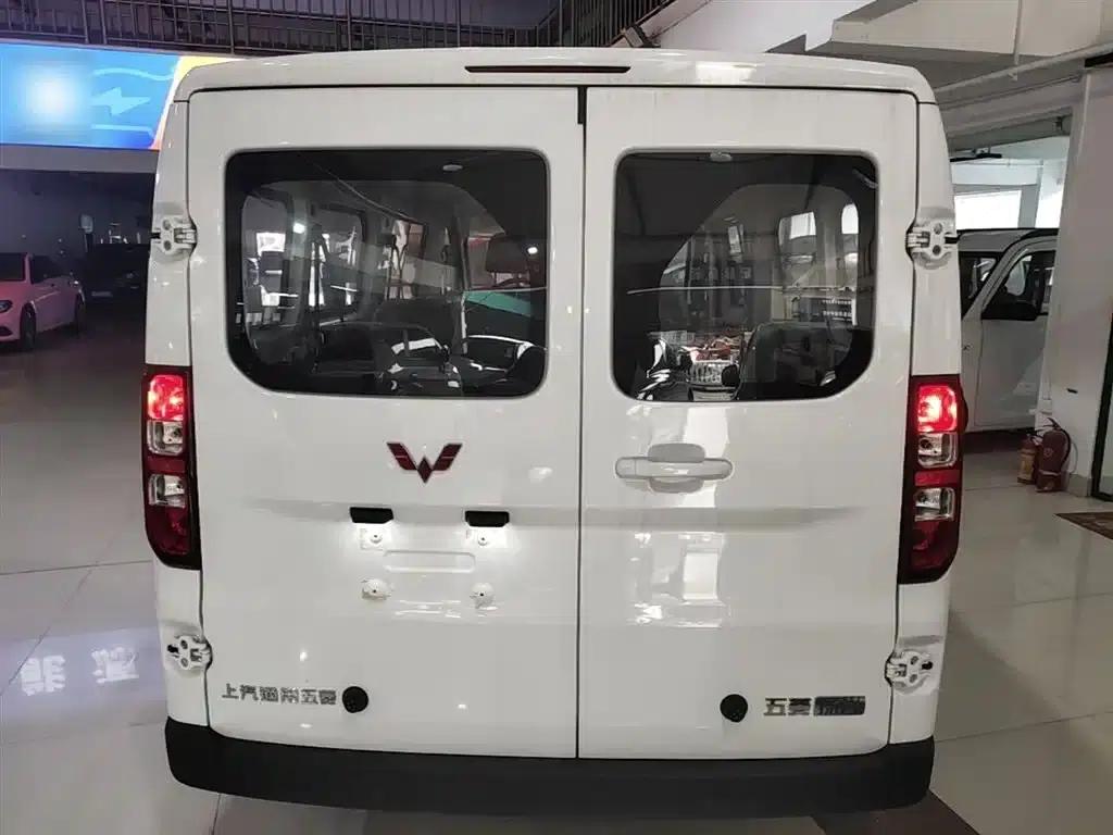Wuling Yangguang 2025 400km/h Bus Comfort Edition — миниатюра 6