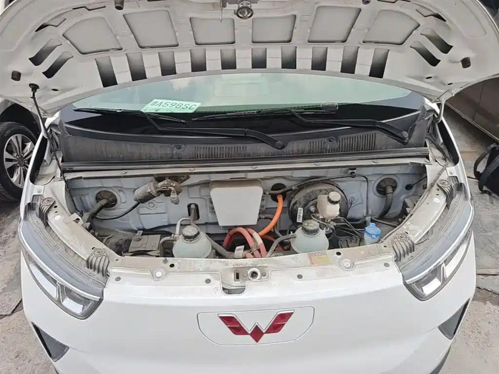Wuling Yangguang 2024 Model 230km Practical Sealed Window Version 60kW — миниатюра 20