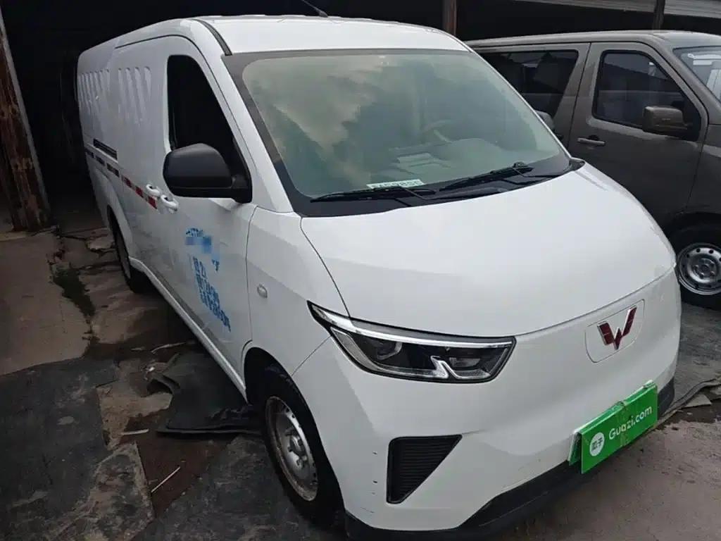 Wuling Yangguang 2024 Model 230km Practical Sealed Window Version 60kW — миниатюра 4