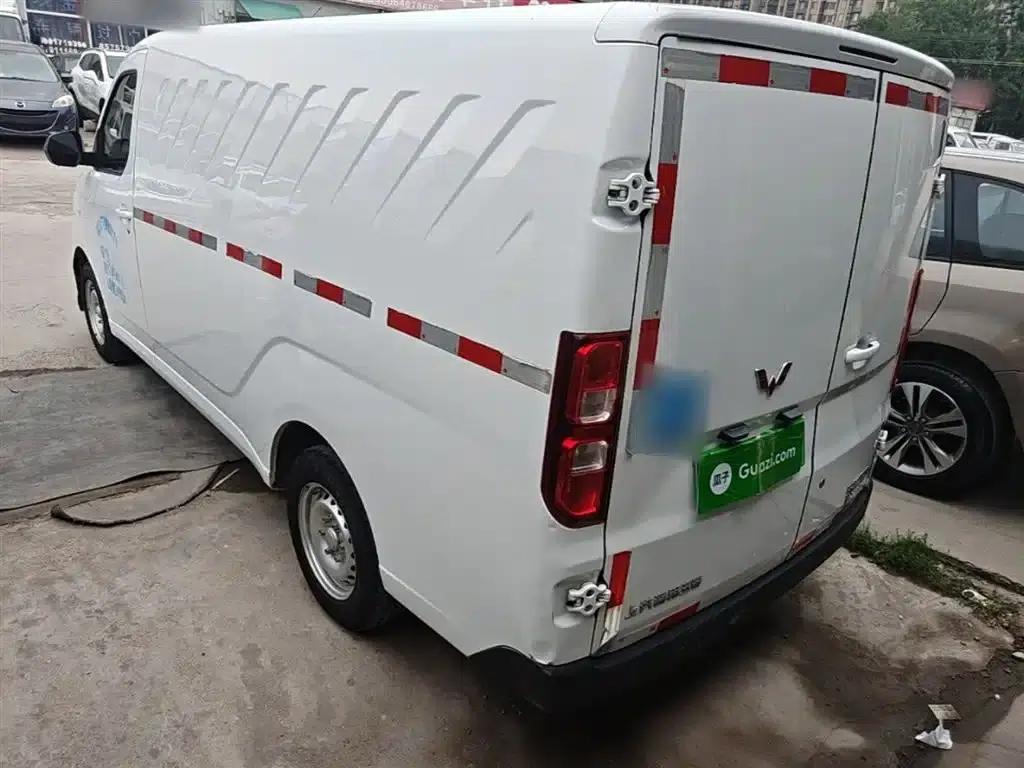 Wuling Yangguang 2024 Model 230km Practical Sealed Window Version 60kW — миниатюра 5
