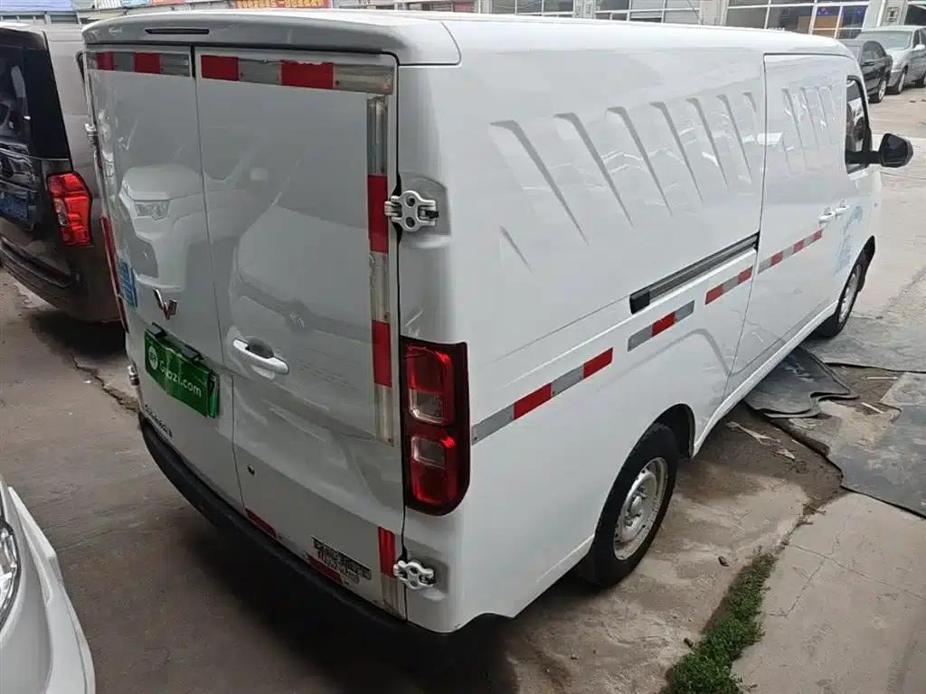 Wuling Yangguang 2024 Model 230km Practical Sealed Window Version 60kW — миниатюра 7