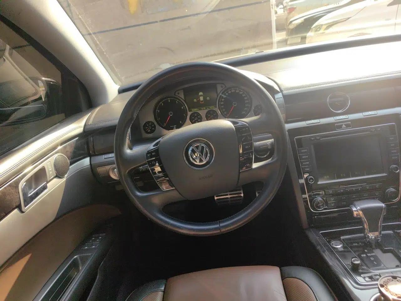 Volkswagen Phaeton 2015 3.0L Exclusive Edition — миниатюра 11
