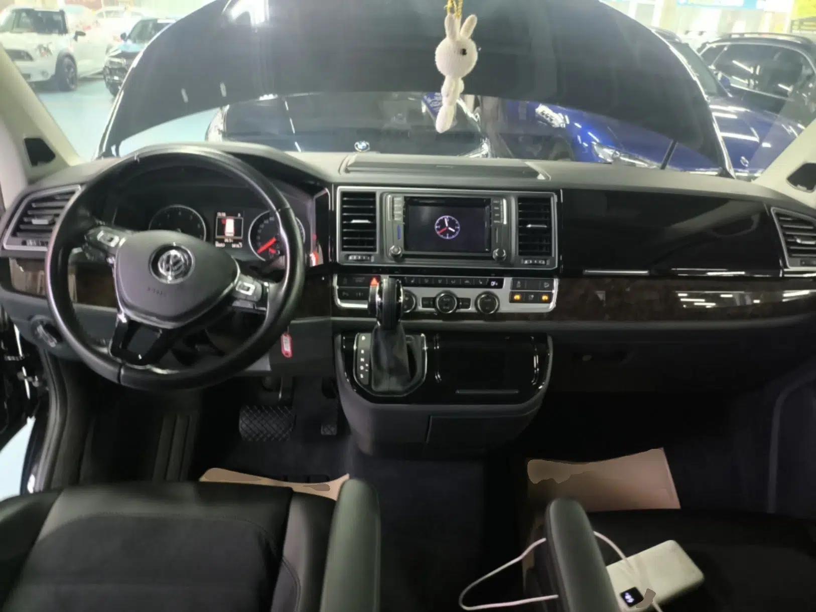 Volkswagen Multivan 2018 2.0 TSI 4x4 Prestige Edition 7-Seater — миниатюра 12