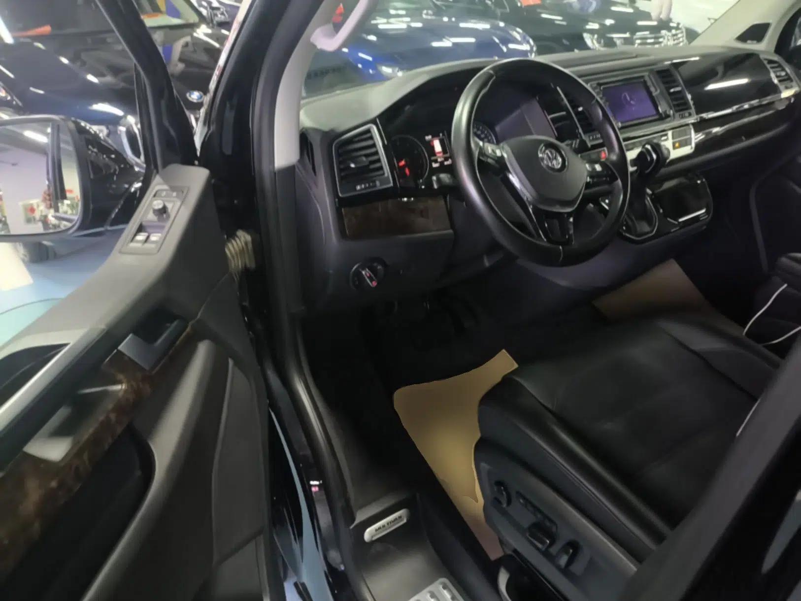 Volkswagen Multivan 2018 2.0 TSI 4x4 Prestige Edition 7-Seater — миниатюра 18