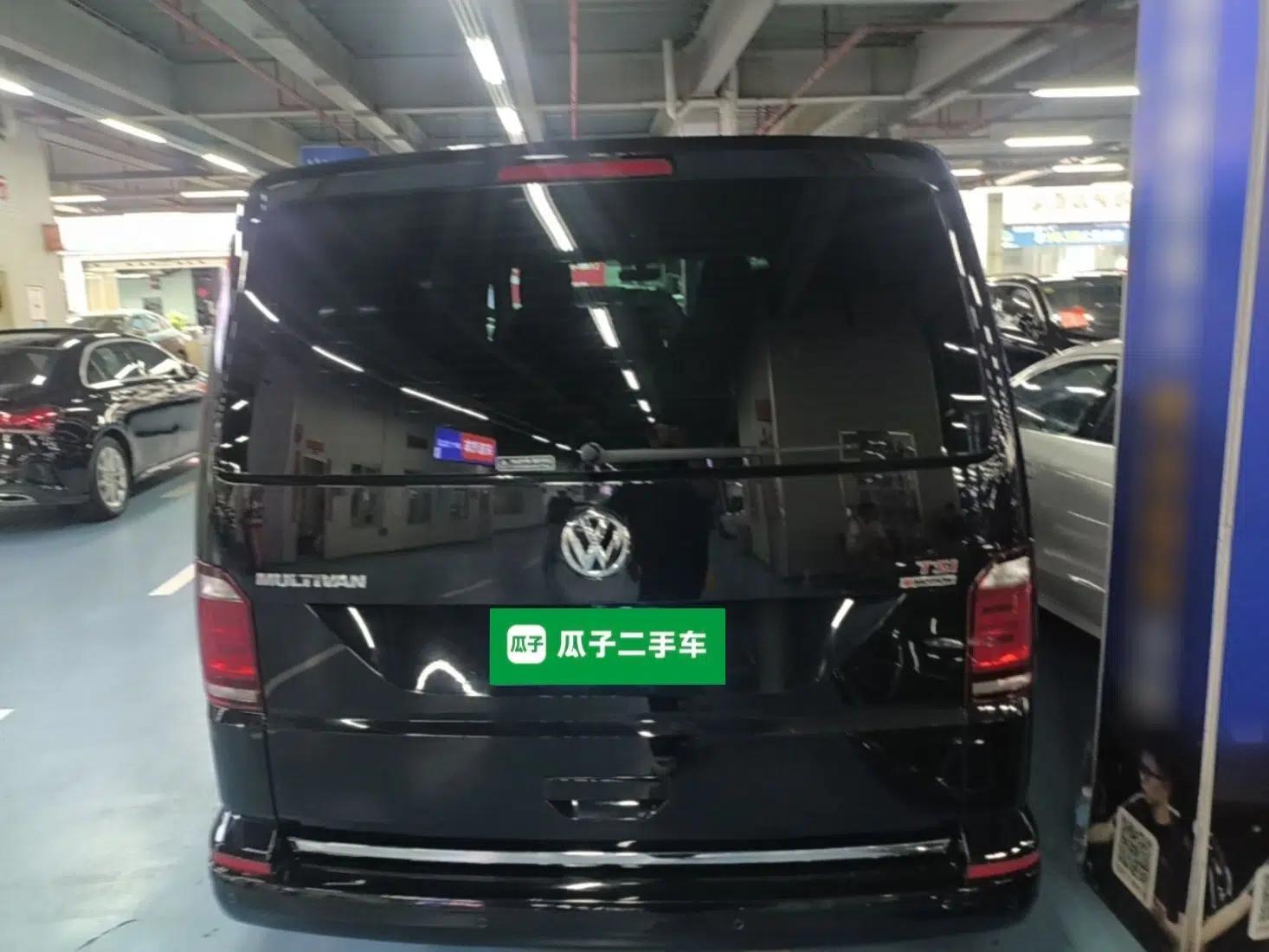 Volkswagen Multivan 2018 2.0 TSI 4x4 Prestige Edition 7-Seater — миниатюра 3