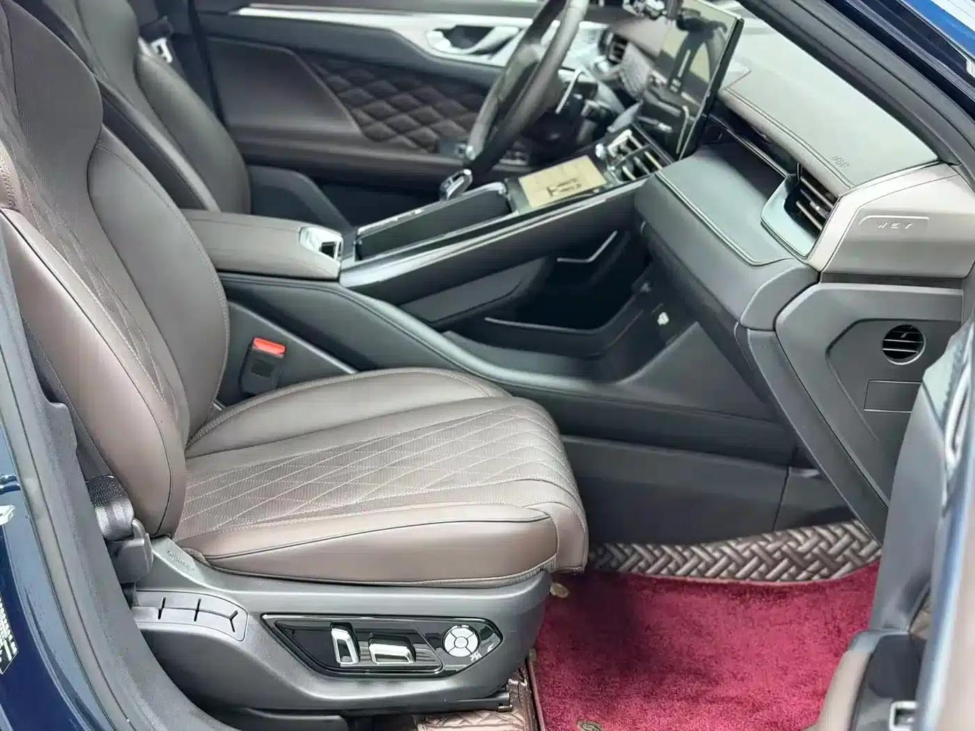 Wey brand Mocha 2021 2.0T 4WD Special Edition — миниатюра 8