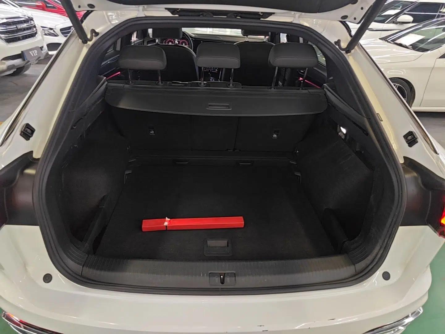 Volkswagen Tayron X 2020 380TSI Four-Wheel Drive Prestige Connected Version — миниатюра 21