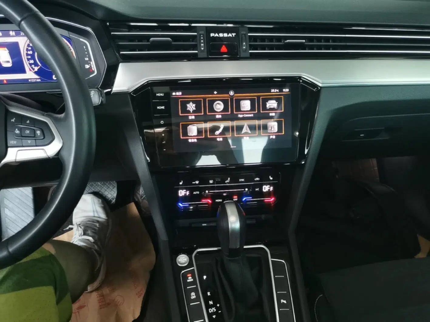 Volkswagen Variant 2021 2.0T Comfort Edition — миниатюра 16