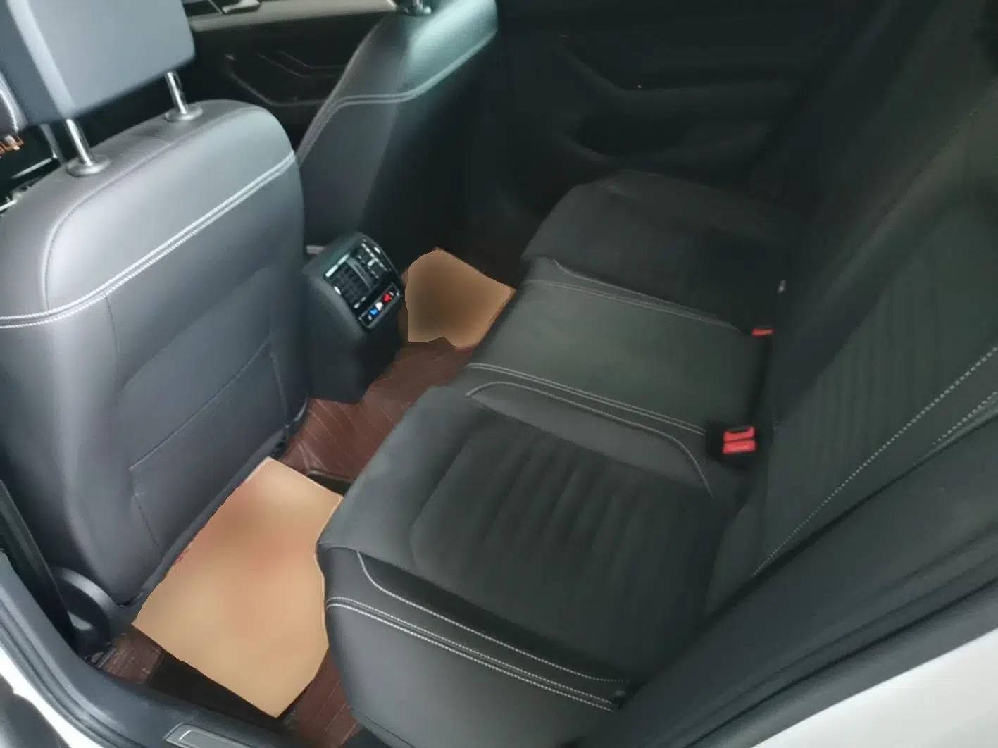 Volkswagen Variant 2021 2.0T Comfort Edition — миниатюра 20