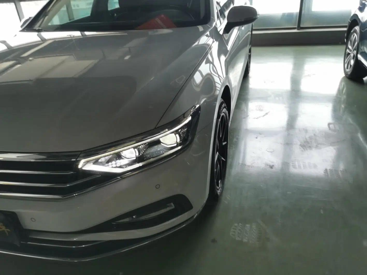 Volkswagen Variant 2021 2.0T Comfort Edition — миниатюра 9