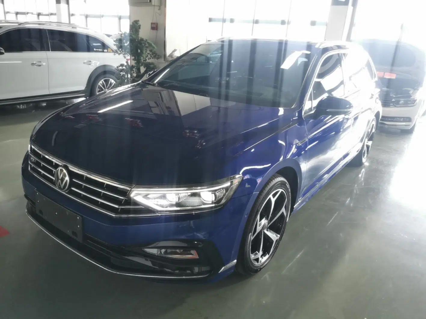 Volkswagen Variant 2021 2.0T Longitudinal Version — миниатюра 1