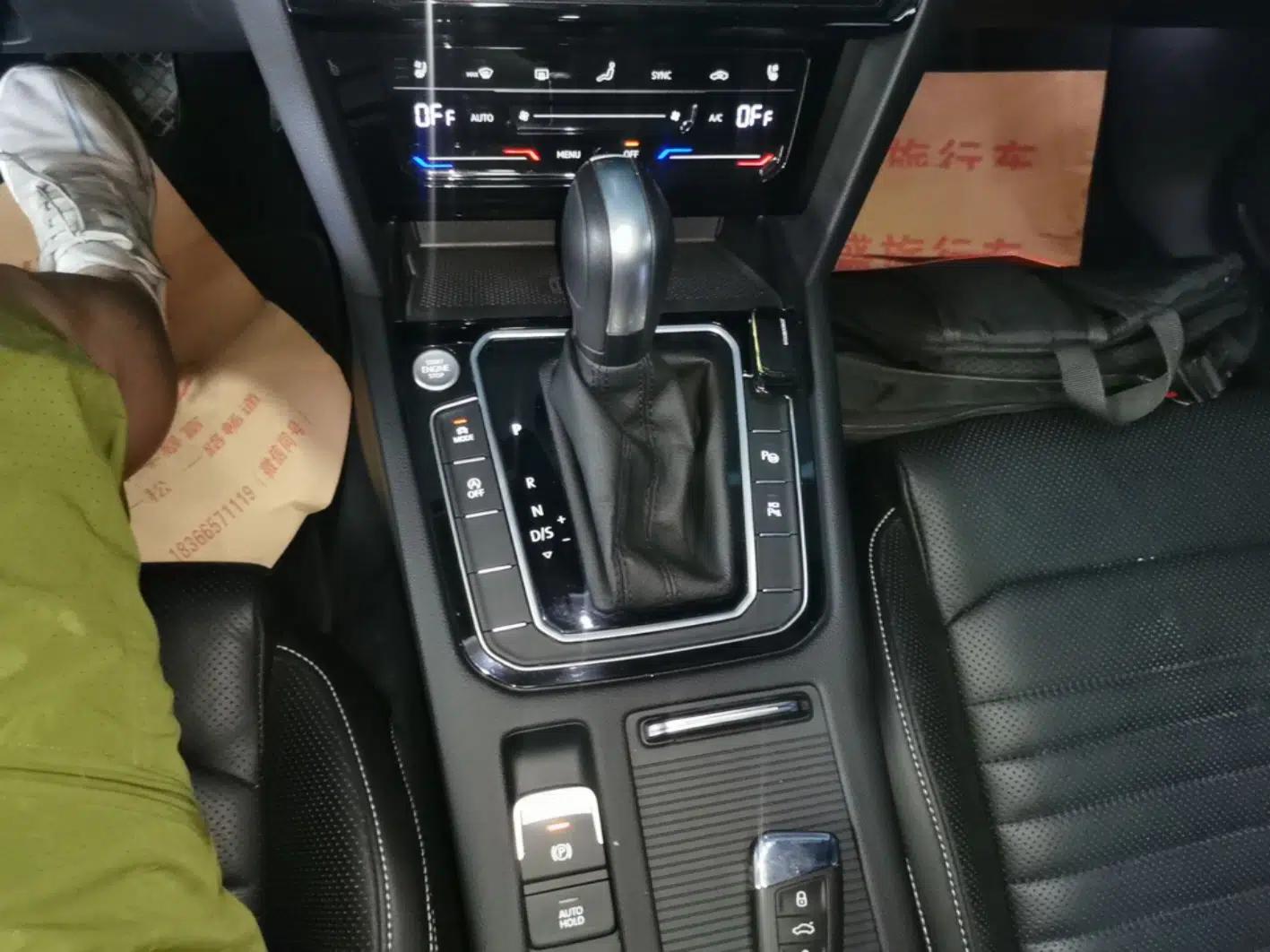 Volkswagen Variant 2021 2.0T Longitudinal Version — миниатюра 17