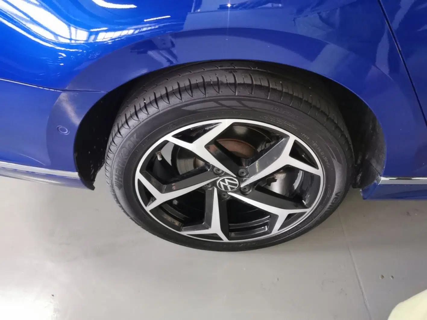 Volkswagen Variant 2021 2.0T Longitudinal Version — миниатюра 10
