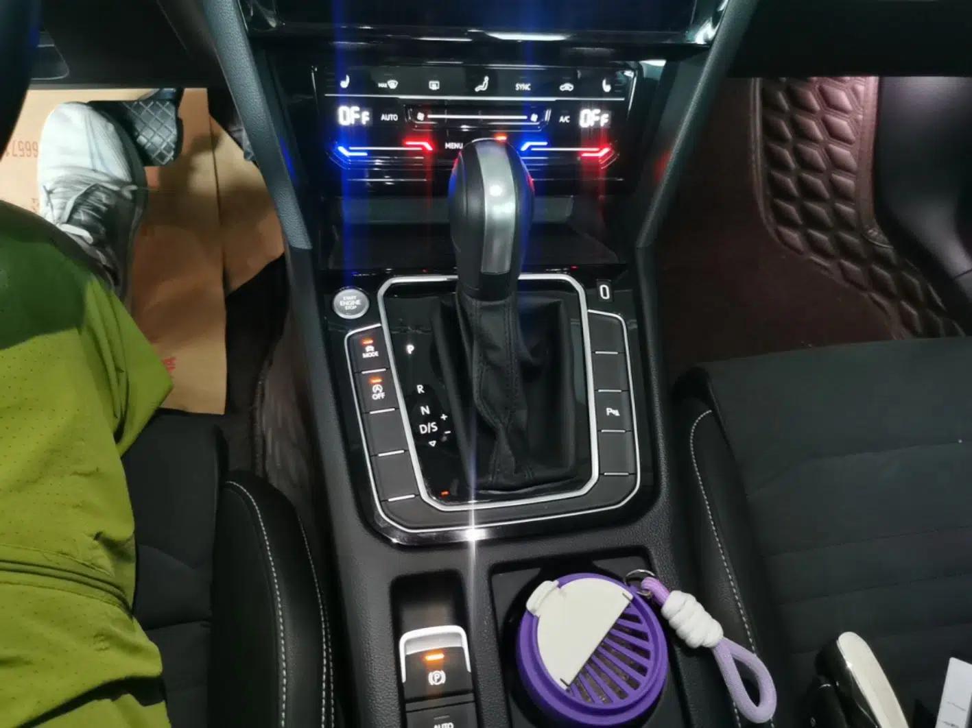 Volkswagen Variant 2021 2.0T Comfort Edition — миниатюра 17