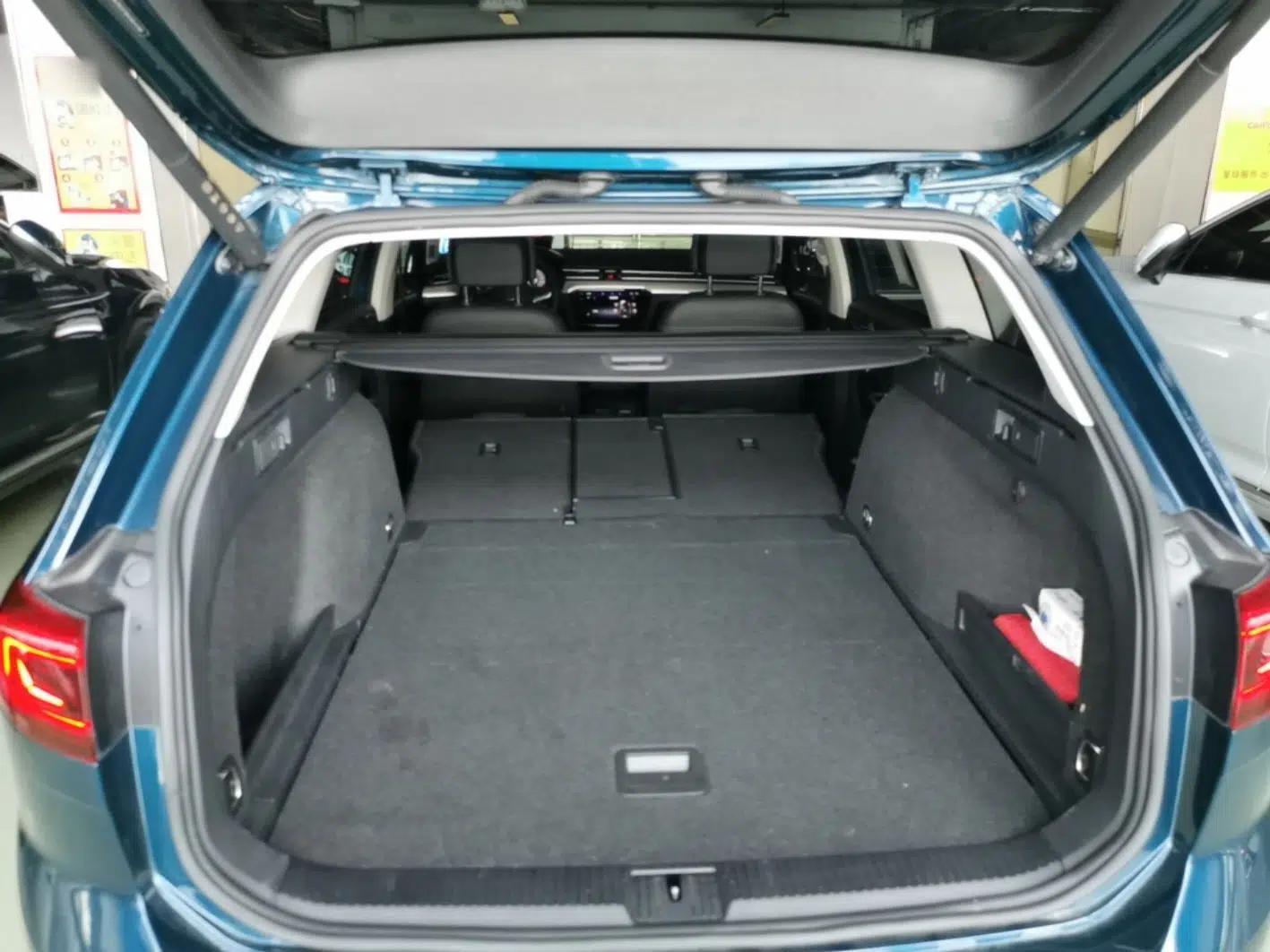 Volkswagen Variant 2021 2.0T Comfort Edition — миниатюра 22