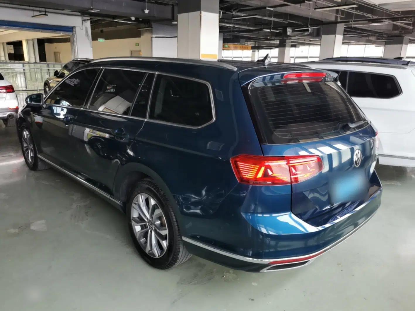 Volkswagen Variant 2021 2.0T Comfort Edition — миниатюра 4