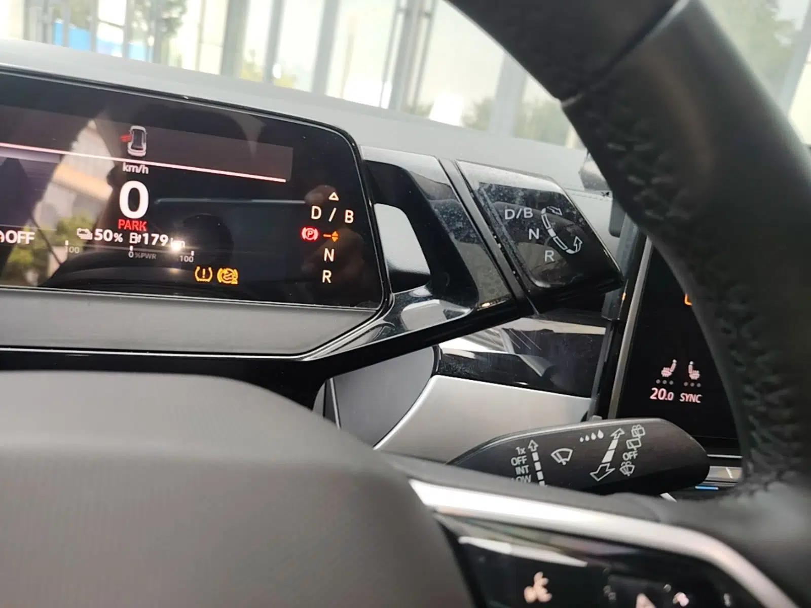 Volkswagen ID.6 CROZZ 2021 Revised Version Long-Range PRO Edition — миниатюра 17