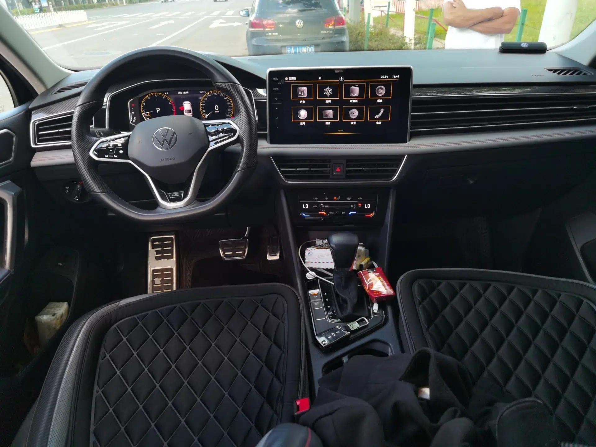 Volkswagen Tiguan X 2022 330TSI Two-Wheel Drive Enjoyment Version — миниатюра 10