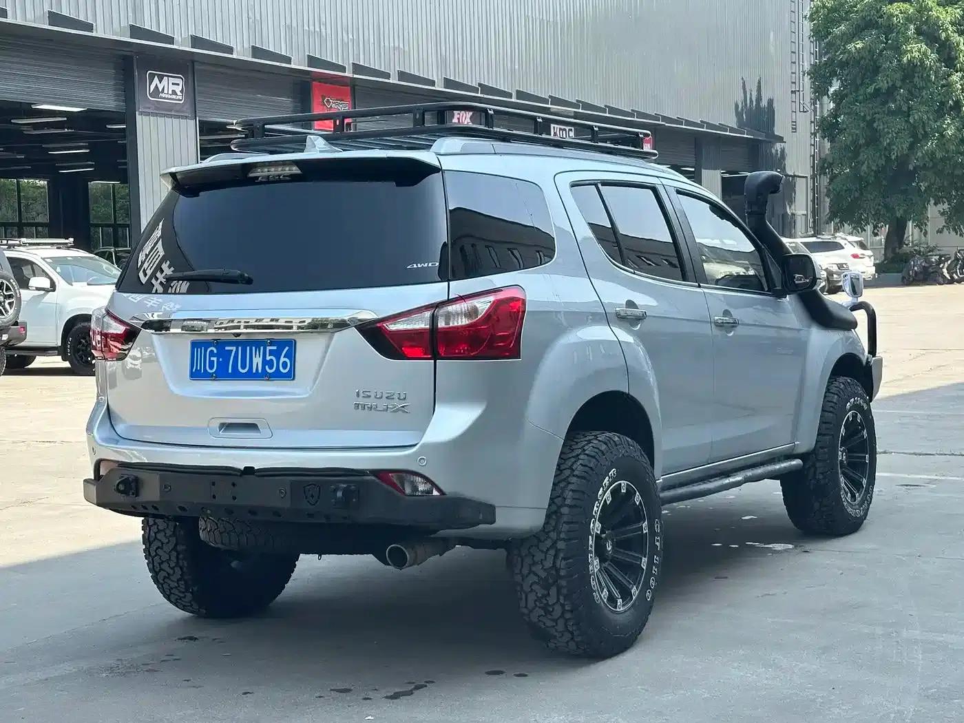 mu-X 2017 3.0T 4WD Automatic Premium 5-seater (National V Emission Standard) — миниатюра 14