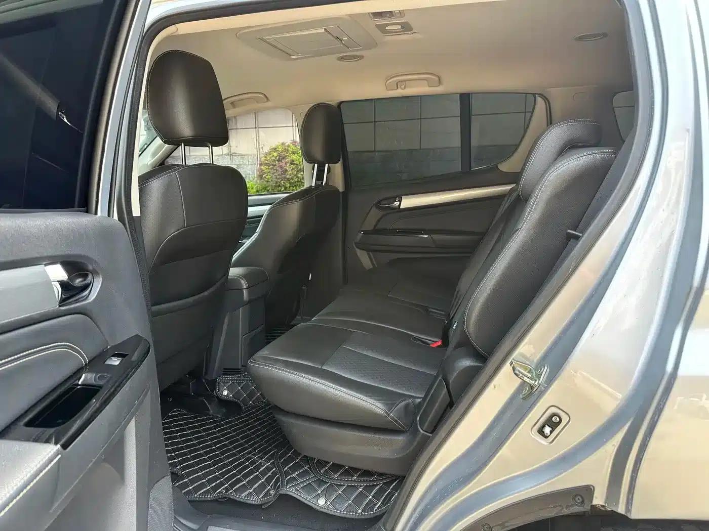 mu-X 2017 3.0T 4WD Automatic Premium 5-seater (National V Emission Standard) — миниатюра 7