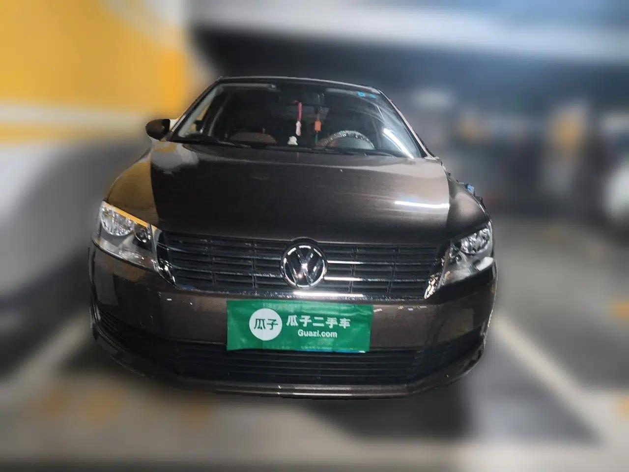 Volkswagen Gran Lavida 2013 1.6L Manual Fashion Model — миниатюра 2
