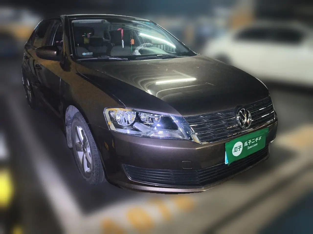 Volkswagen Gran Lavida 2013 1.6L Manual Fashion Model — миниатюра 3