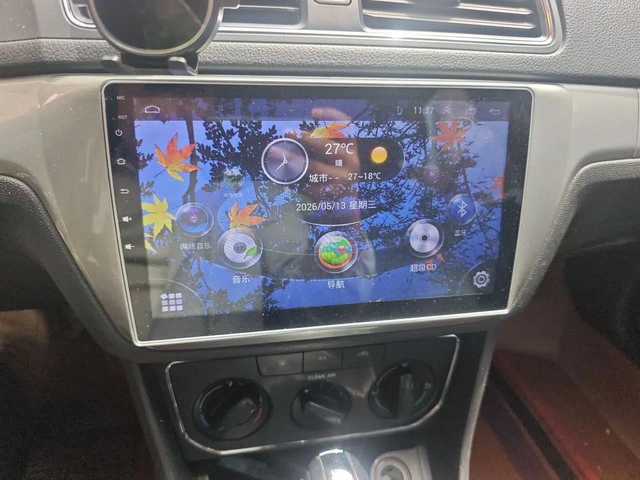 Volkswagen Gran Lavida 2015 1.6L Automatic Comfort Edition — миниатюра 14