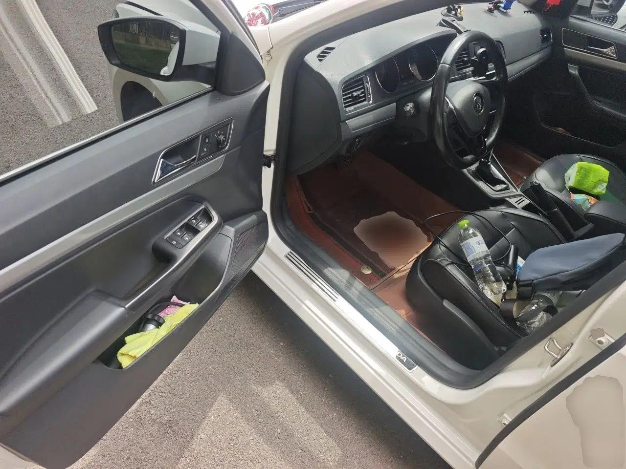 Volkswagen Gran Lavida 2015 1.6L Automatic Comfort Edition — миниатюра 17