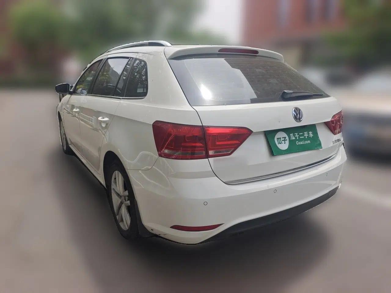 Volkswagen Gran Lavida 2015 1.6L Automatic Comfort Edition — миниатюра 4