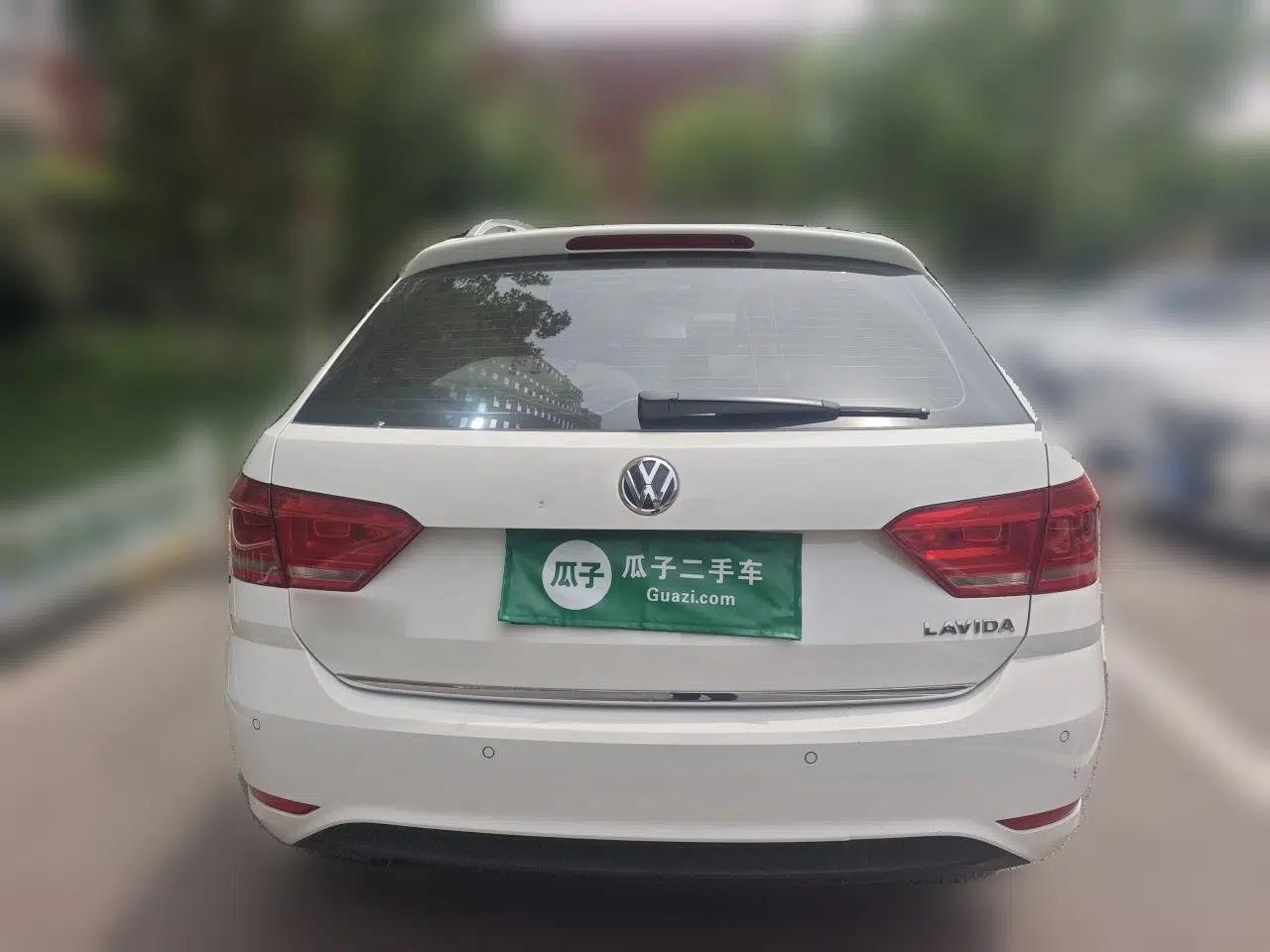 Volkswagen Gran Lavida 2015 1.6L Automatic Comfort Edition — миниатюра 5