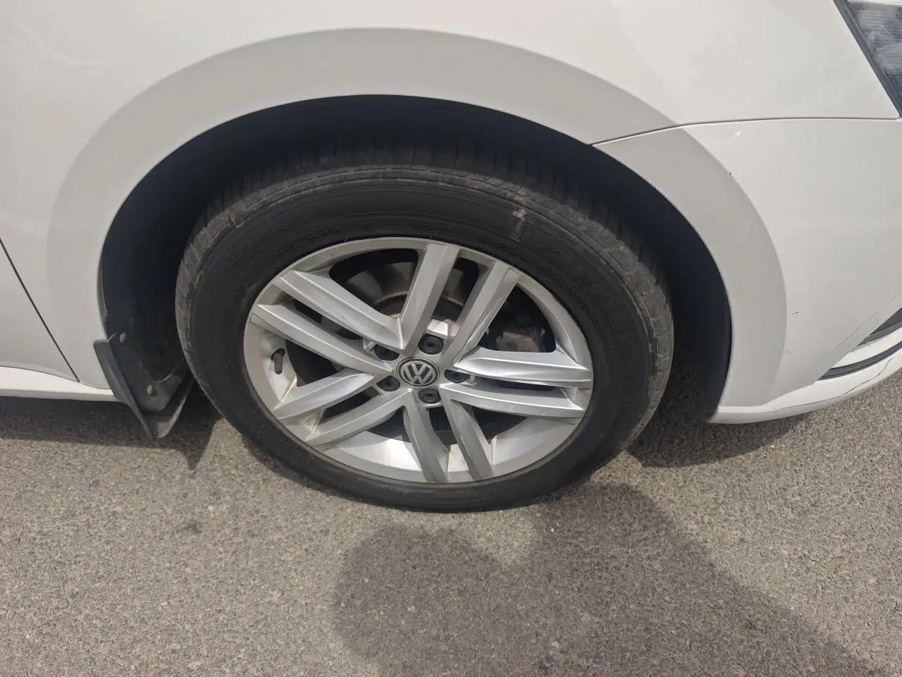 Volkswagen Gran Lavida 2015 1.6L Automatic Comfort Edition — миниатюра 8
