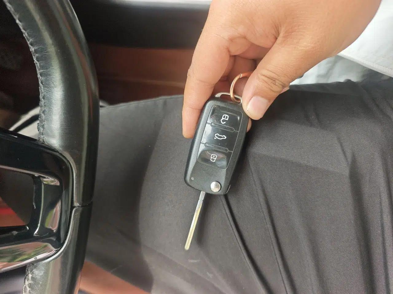Volkswagen Gran Lavida 2015 1.6L Automatic Comfort Edition — миниатюра 9