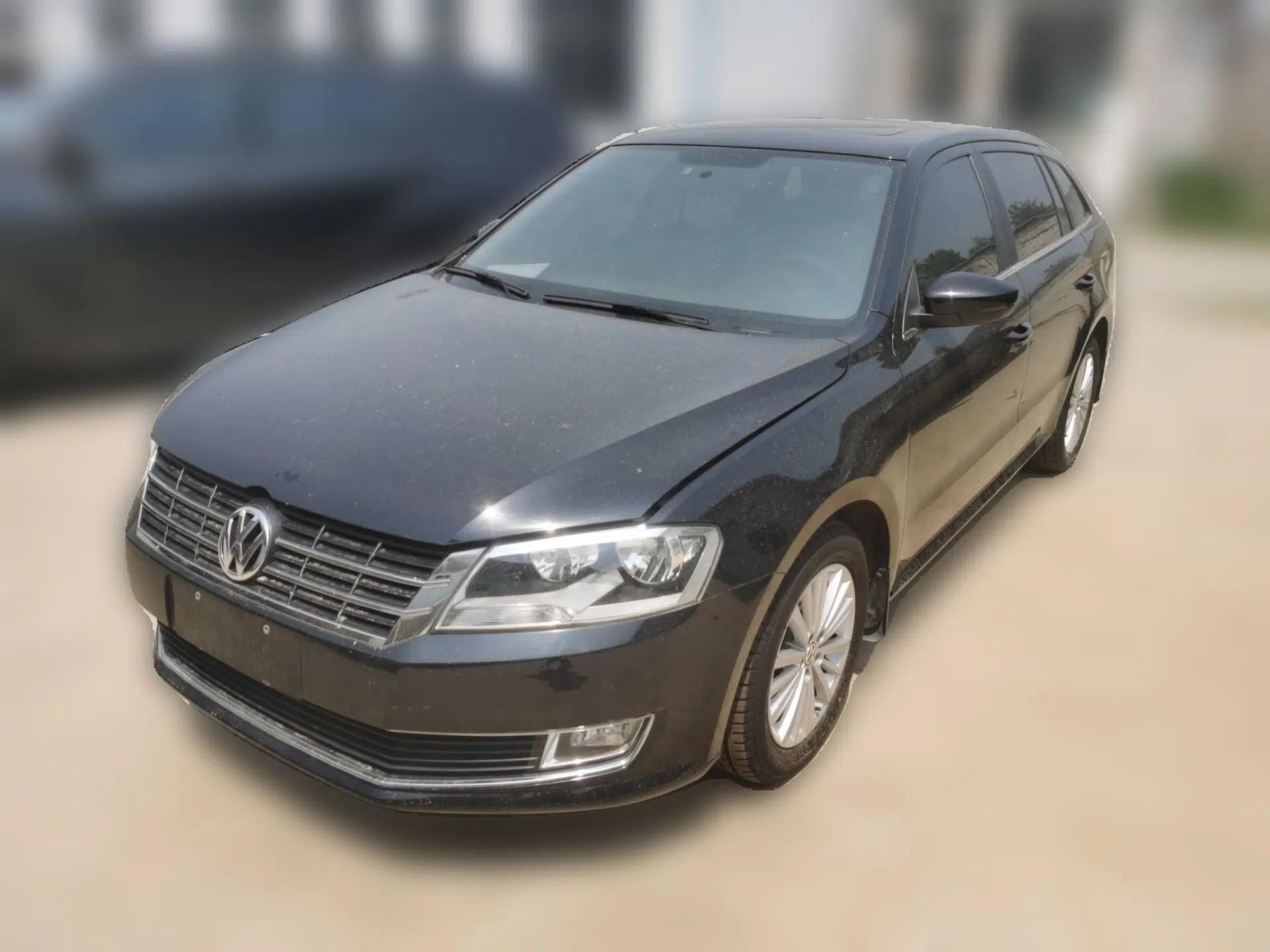 Volkswagen Gran Lavida 2014 1.6L Automatic Sport Edition — миниатюра 1